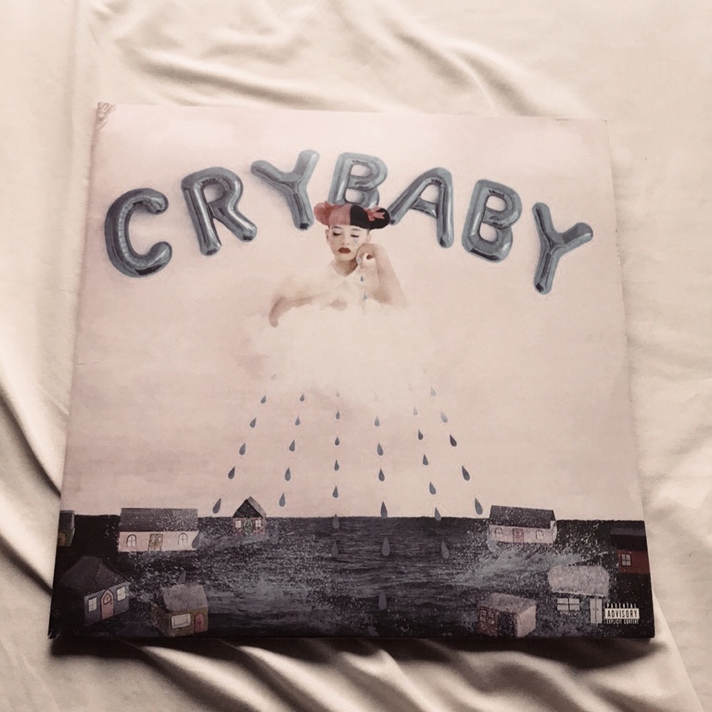 ✨VINYL- Melanie Martinez